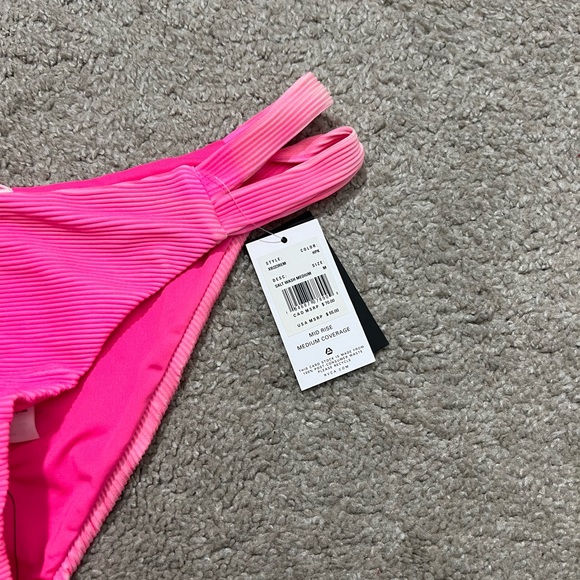 NWT RVCA bikini bottom - Picture 4 of 6